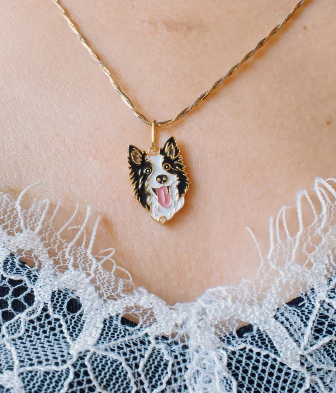 Custom Pet Portrait Pendant — Hand-Painted Enamel